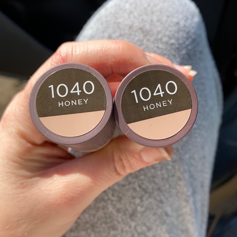 Burt’s Bees Liquid Makeup “Goodness Glow”
